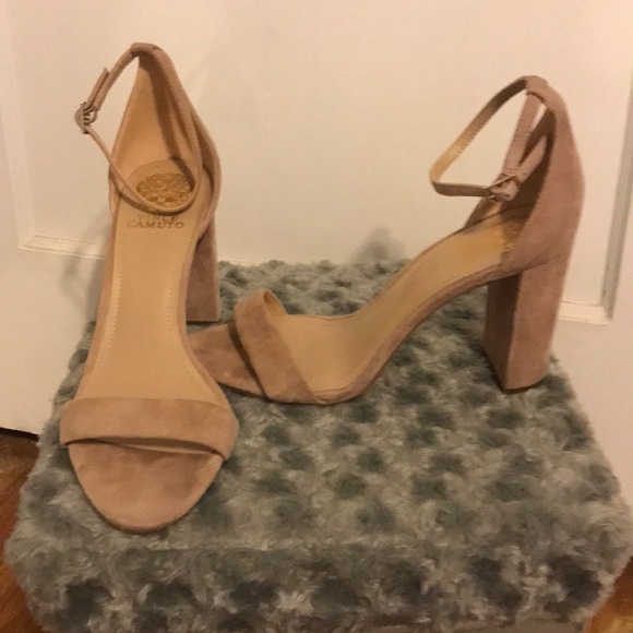 Vince Camuto Block Heels - Picture 4 of 4